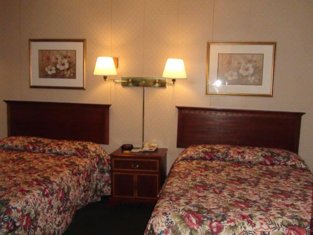 Highlander Inn Rutland Esterno foto
